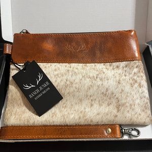 NWT The Highlands genuine cowhide wristlet clutch